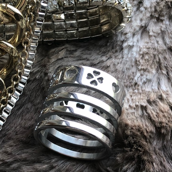 Silver Ring Heart Four Leaf Clover Size 9 flowers - Picture 5 of 7